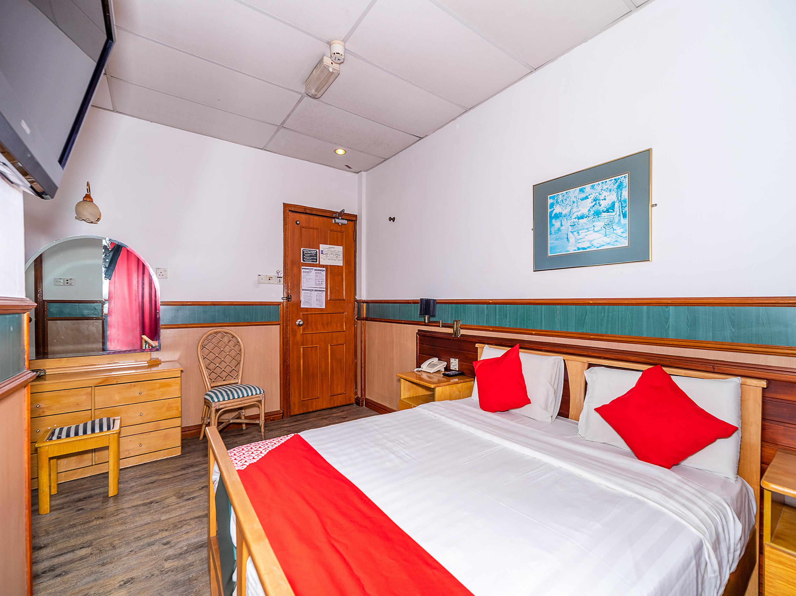 Oyo 89864 Hotel Holiday Park Kota Kinabalu Zewnętrze zdjęcie
