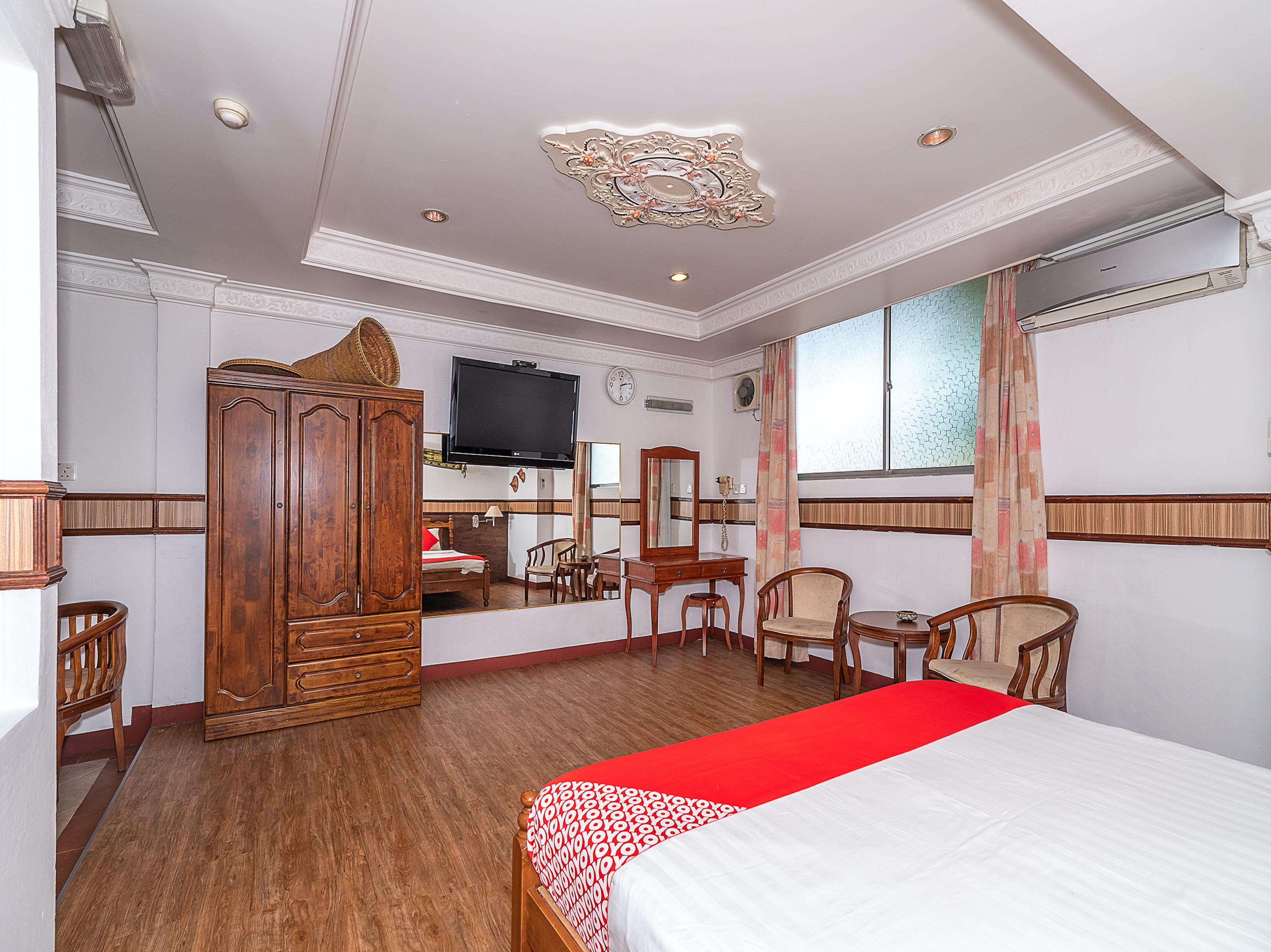 Oyo 89864 Hotel Holiday Park Kota Kinabalu Zewnętrze zdjęcie