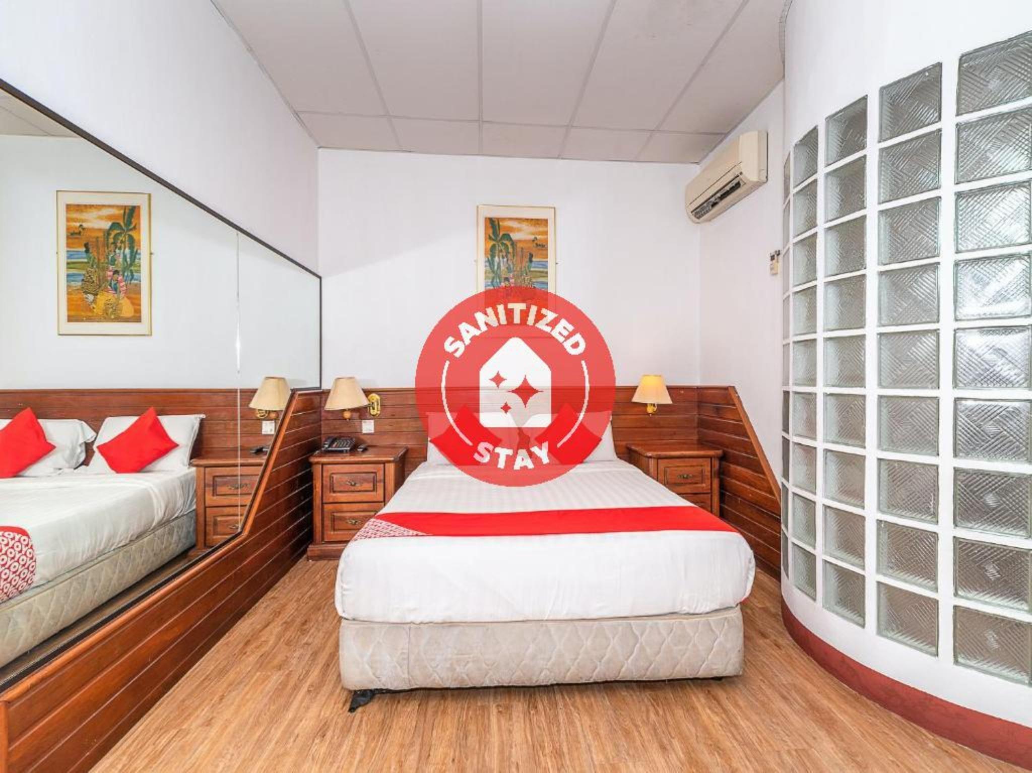 Oyo 89864 Hotel Holiday Park Kota Kinabalu Zewnętrze zdjęcie